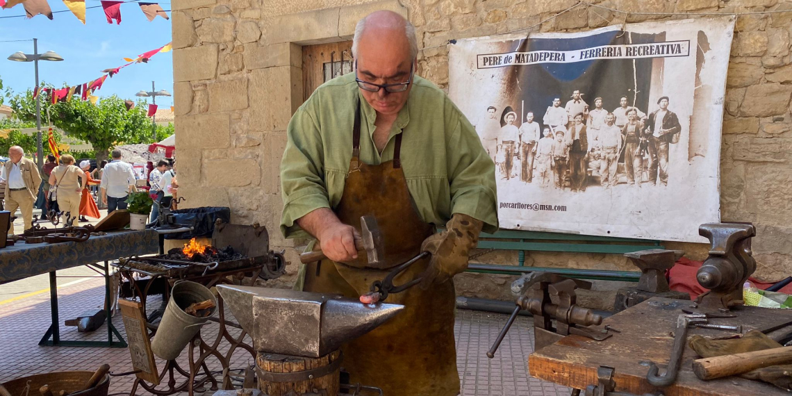 El Mercat Medieval de Batea acull milers de persones, tot i el canvi de data