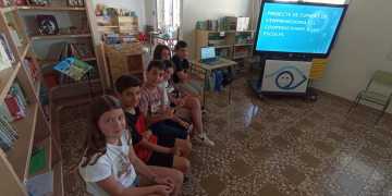 Els alumnes de l’escola Ramon y Cajal d’Ulldecona s’endinsen en el món cooperatiu
