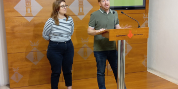 Selene Alberich pren el relleu a Sergi Arnau com a portaveu de la CUP a Tortosa