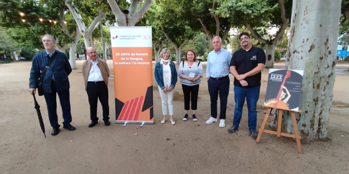 Gemma Gil recull el premi de disseny del cartell de la XXXI Mostra de Jazz de Tortosa