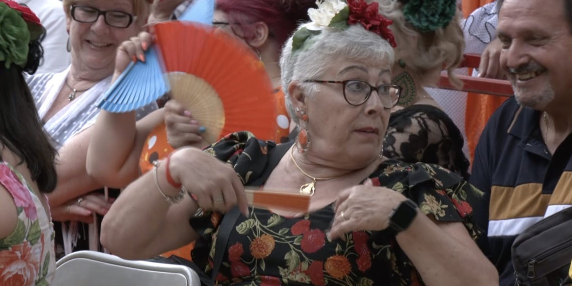 Tradicions andaluses omplen el parc de Tortosa amb la VII Feria d’Abril
