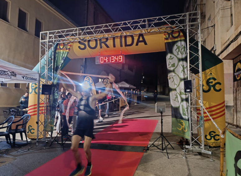 La Travessia Nocturna Fredes-Paüls reuneix a 934 participants