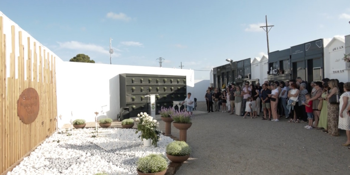 Sentida i emotiva inauguració de l’espai de dol gestacional, perinatal i neonatal a Sant Jaume d’Enveja