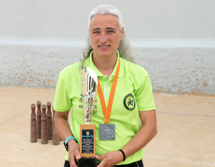 La perellonenca Núria Rebull, campiona de Catalunya individual de bitlles catalanes