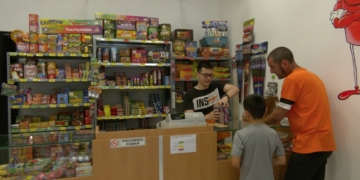 El sector pirotècnic aplaudeix el tímid increment de vendes de la campanya de Sant Joan a les Terres de l’Ebre