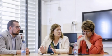 La consellera d’Educació garanteix ‘màxima transparència’ en la investigació a l’Institut de l’Ebre