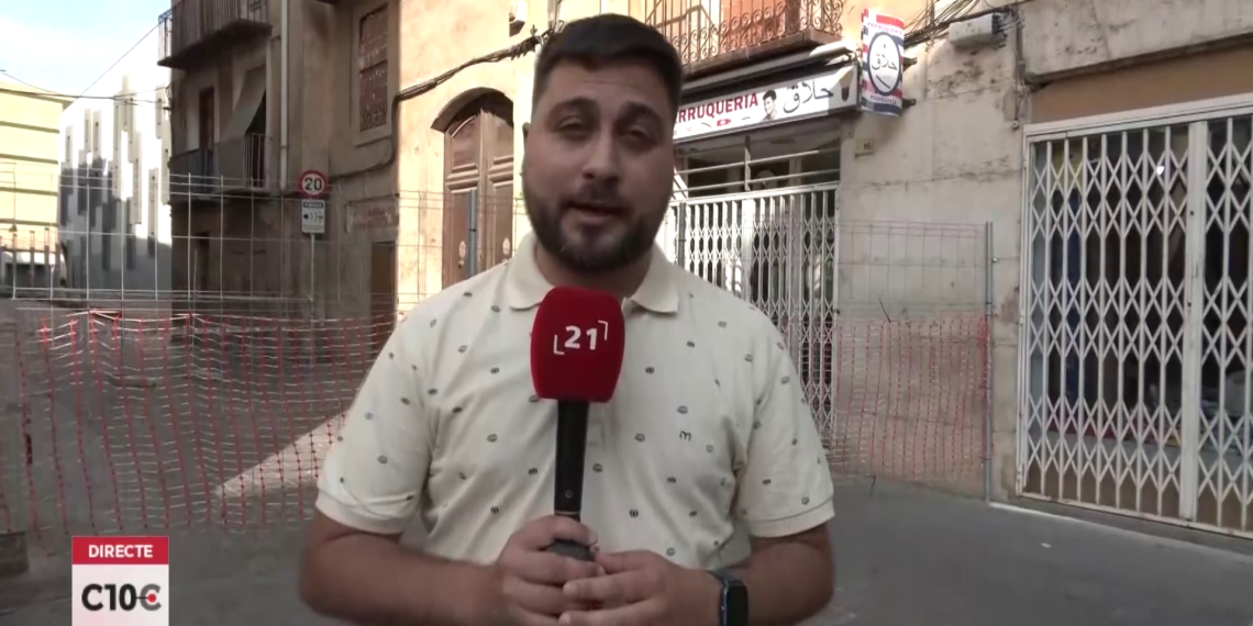 Ensurt a Tortosa amb l’esfondrament de part d’un edifici a la plaça Montserrat