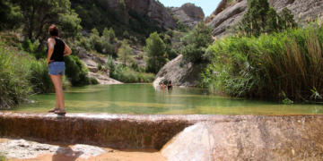 Arnes proposa potenciar el senderisme i l’escalada i reduir l’afluència de banyistes als Estrets