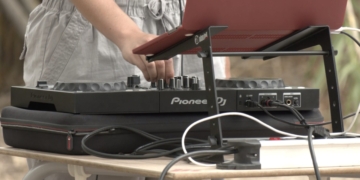 Eufònic acull ‘Tobetta’, un recital de poesia amb música electrònica