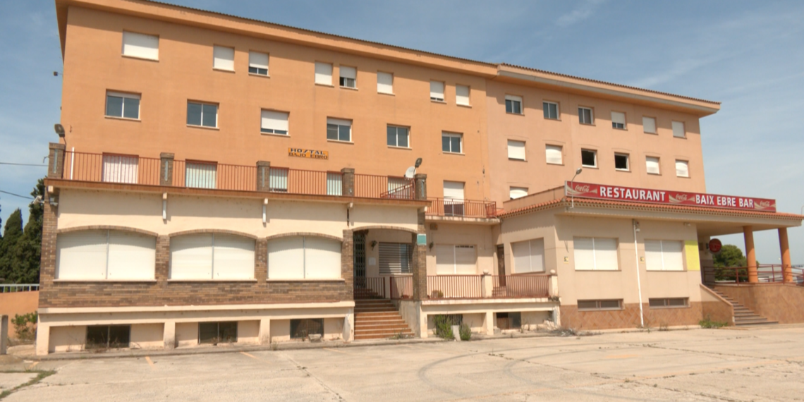 El reformat Hostal Baix Ebre comptarà amb una sala de celebracions per 400 comensals