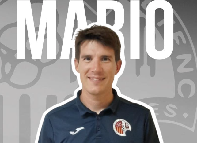 Mario Javaloyes seguirà dirigint el CD Roquetenc la propera temporada