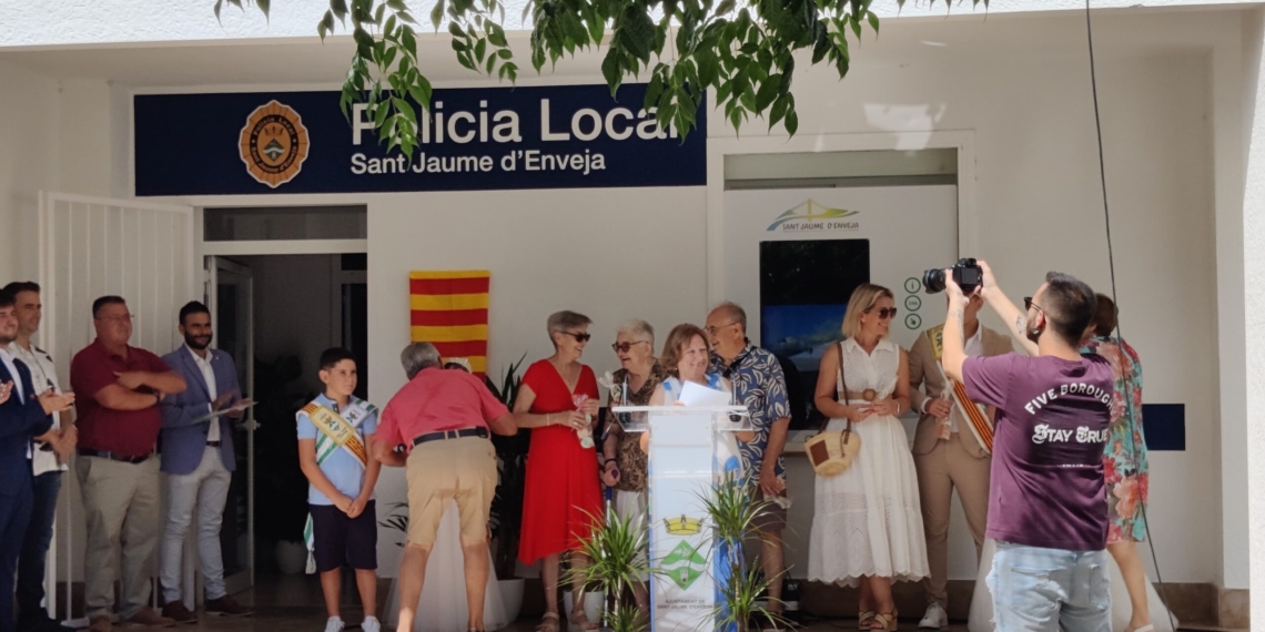 Sant Jaume d’Enveja inaugura la nova comissaria de la Policia Local
