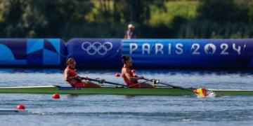 Aina Cid, del Club Nàutic Amposta, i Esther Briz remaran la repesca a la modalitat de dos sense dels Jocs de París