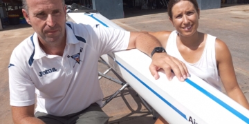David Morales i Laura Roso recorden els inicis d’Aina Cid, del Club Nàutic Amposta, que viurà els seus tercers Jocs Olímpics a París