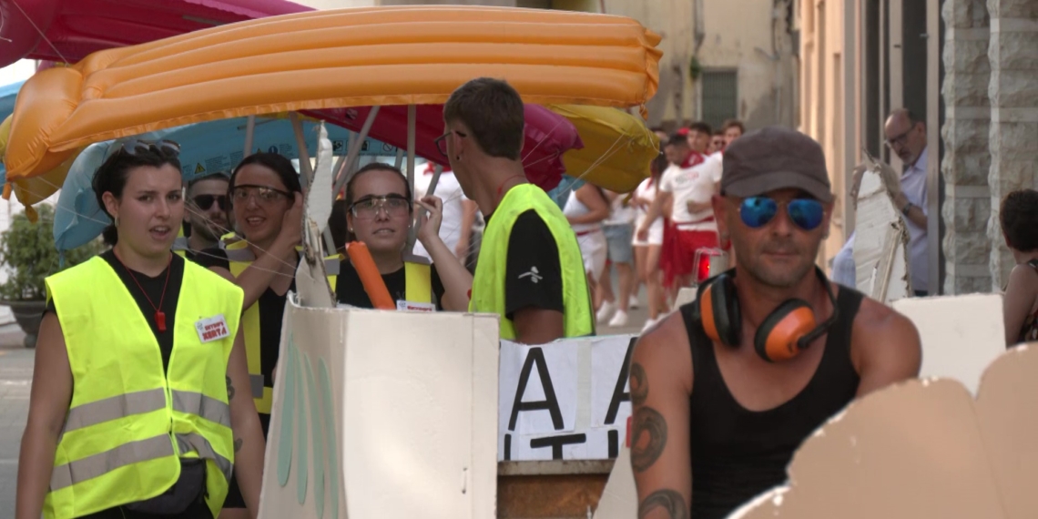 Desfilada de carrosses de les festes majors d’estiu de Xerta