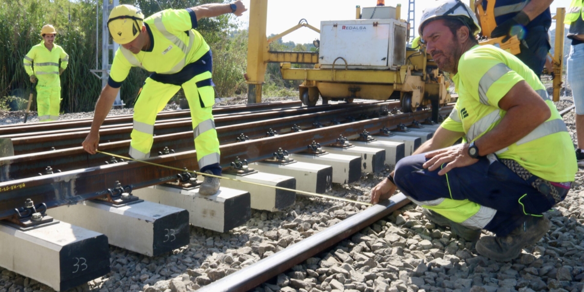 Usuaris ebrencs de l’R16, preocupats pel tall del Corredor del Mediterrani durant cinc mesos a la tardor