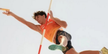 L’ampostí Adrià Ripollès (FC Barcelona) finalitza catorzè en perxa al Mundial sub’20 de Lima