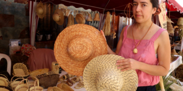La cistelleria artística i moderna es reivindica al Mas de Barberans amb la Fira de les Fibres Vegetals