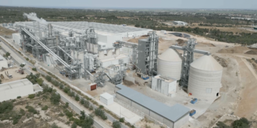 Kronospan instal·la el parc fotovoltaic en teulada més gran de Catalunya a la seva coberta