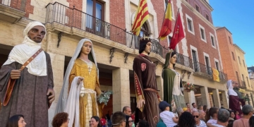 L’Ajuntament de Tortosa restaurarà els gegants Nabil i Zoraida i l’Àliga del seguici festiu