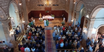 Més de 700 persones acomiaden les festes de Sant Miquel de Tivenys amb el tradicional sopar de germanor