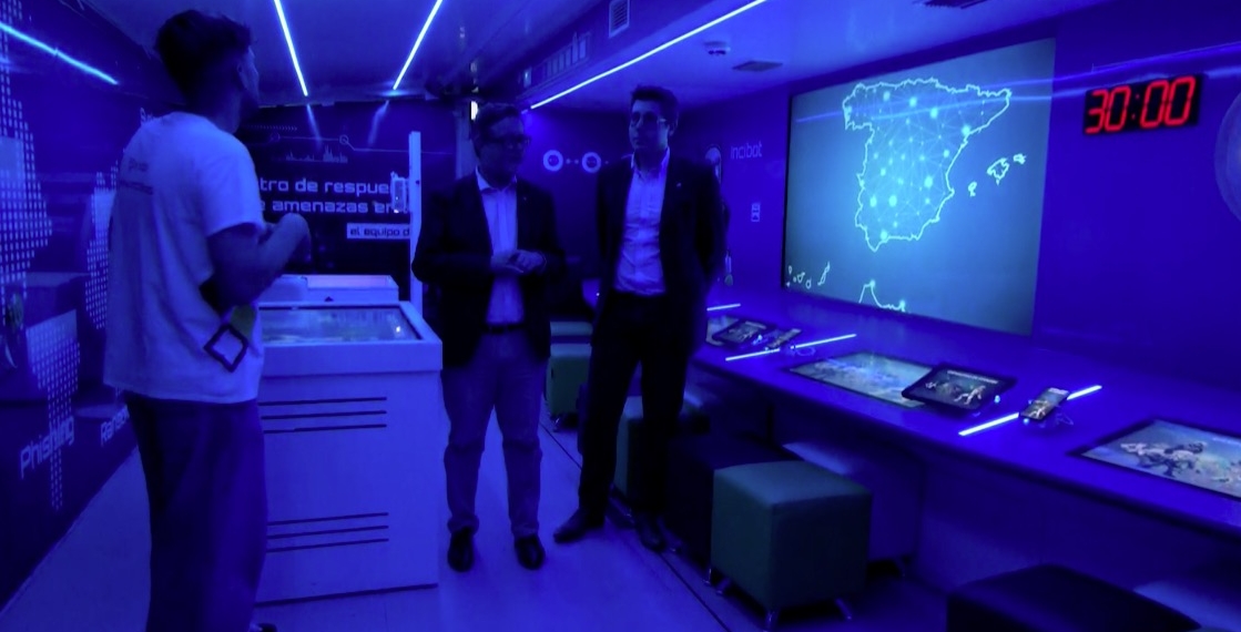 El camió d’INCIBE arriba a la Ràpita per conscienciar sobre la ciberseguretat