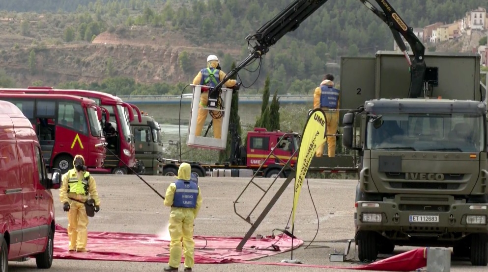 Prop de 150 militars es formen en emergències nuclears a la central d’Ascó 
