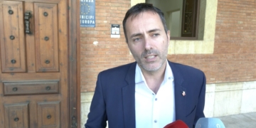 Jordan acusa Roigé de fer una ‘oposició destructiva’ amb les crítiques als bons i a l’aparcament de Renfe
