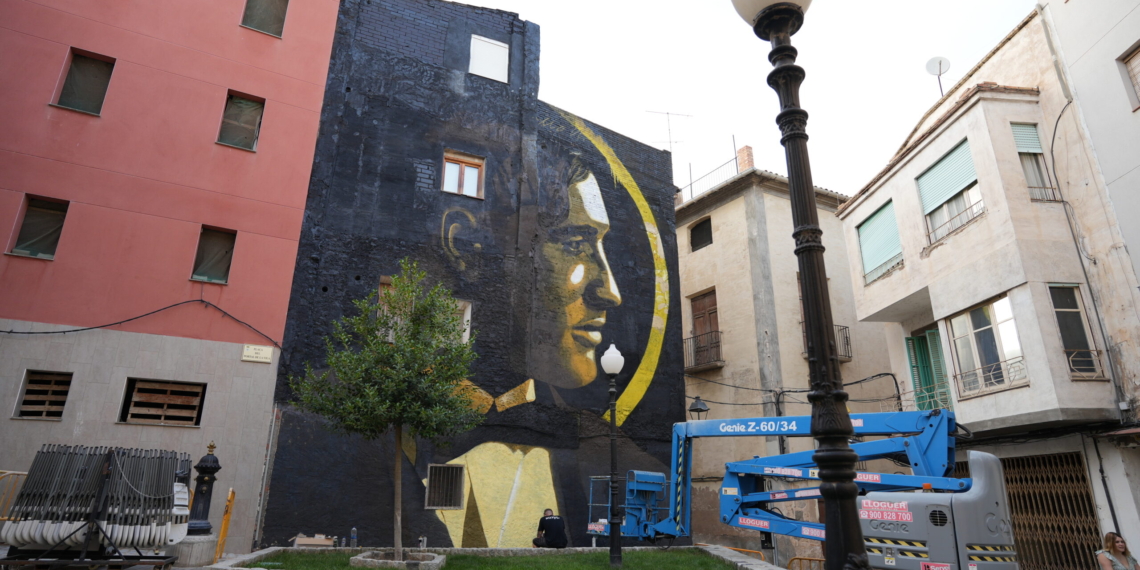Móra d’Ebre se suma al ‘Grafftech Fest’: murals que combinen art, història i tecnologia