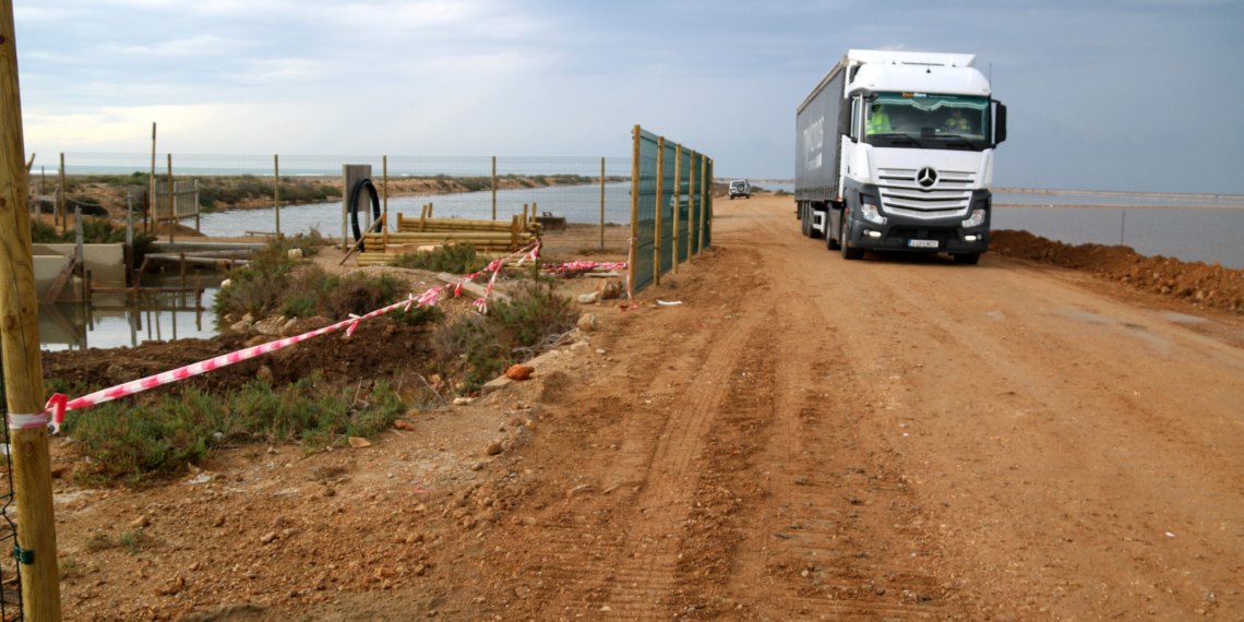 Les salines de la Trinitat han perdut un 10% d’extensió amb la regressió del Delta