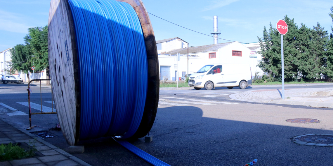 La fibra òptica de la Generalitat encara ha d’arribar a un terç dels pobles de l’Ebre