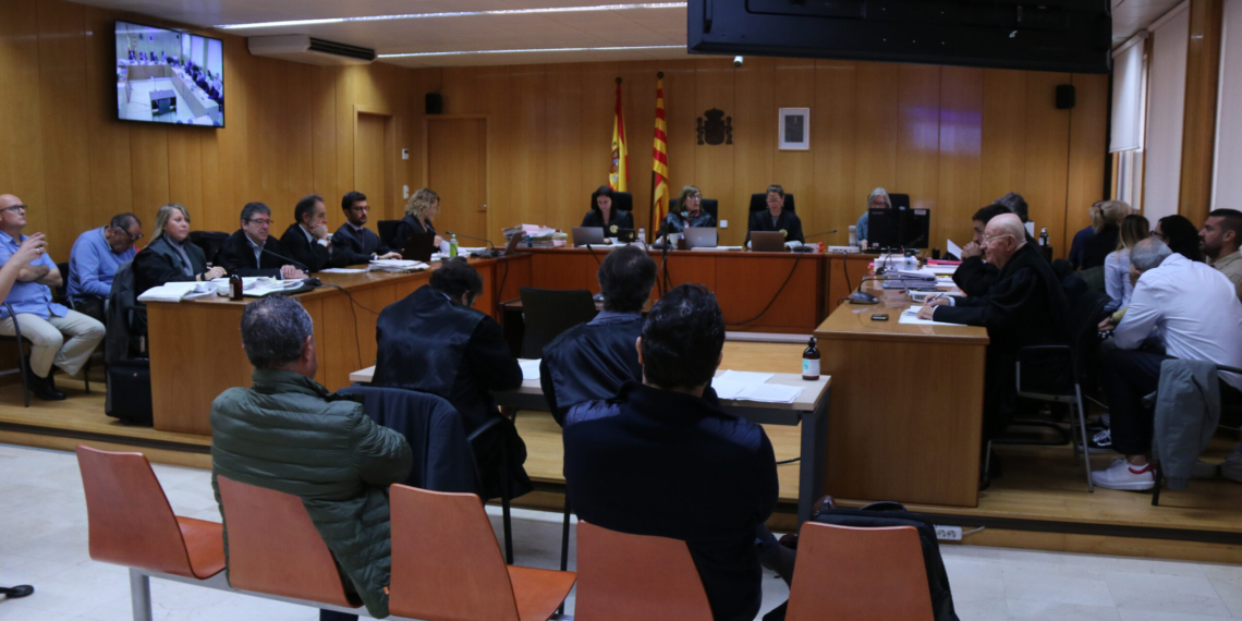 L’Audiència de Tarragona suspèn el judici pel frau de les autoescoles Roquetes-Temple