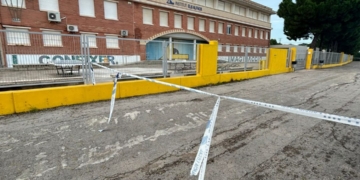 Evacuen l’Institut els Alfacs de la Ràpita per un despreniment en una pedrera pròxima