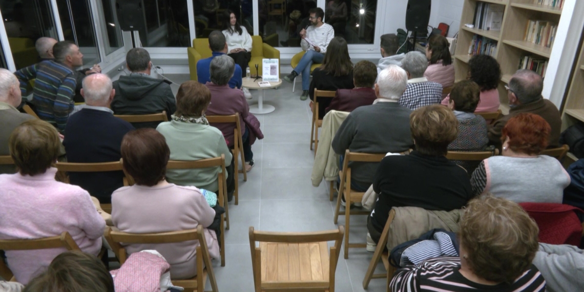 El Centre d’Equipaments Culturals de Tivenys estrena una sala de lectura i un espai per joves