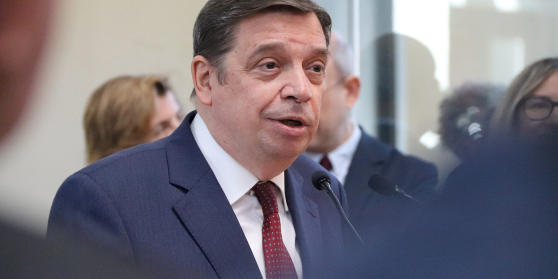 El ministre Planas afirma que les mesures d’adaptació de la pesca d’arrossegament es cobriran al 100% amb fons públics