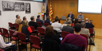 L’alcaldessa de Benissanet trasllada a Rodalies ‘la discriminació territorial i econòmica’