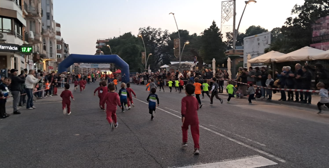 La XXI Milla Urbana de Tortosa es converteix en una gran festa d’atletisme de promoció