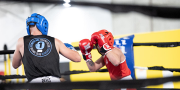 El Club de Lluita d’Amposta participa en la Vetllada de Boxa de Benicarló i ofereix un bon nivell