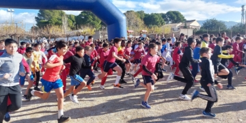 El V Cros Sagrada Família de Tortosa reuneix alumnes de sis escoles del Baix Ebre