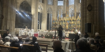 La diòcesi de Tortosa inaugura el Jubileu 2025 obrint les portes de la catedral 