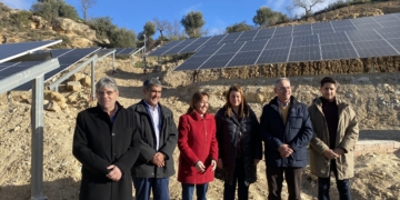 Batea inaugura cinc plantes solars que abastiran els equipaments municipals i reduirà la factura del 60% de les famílies