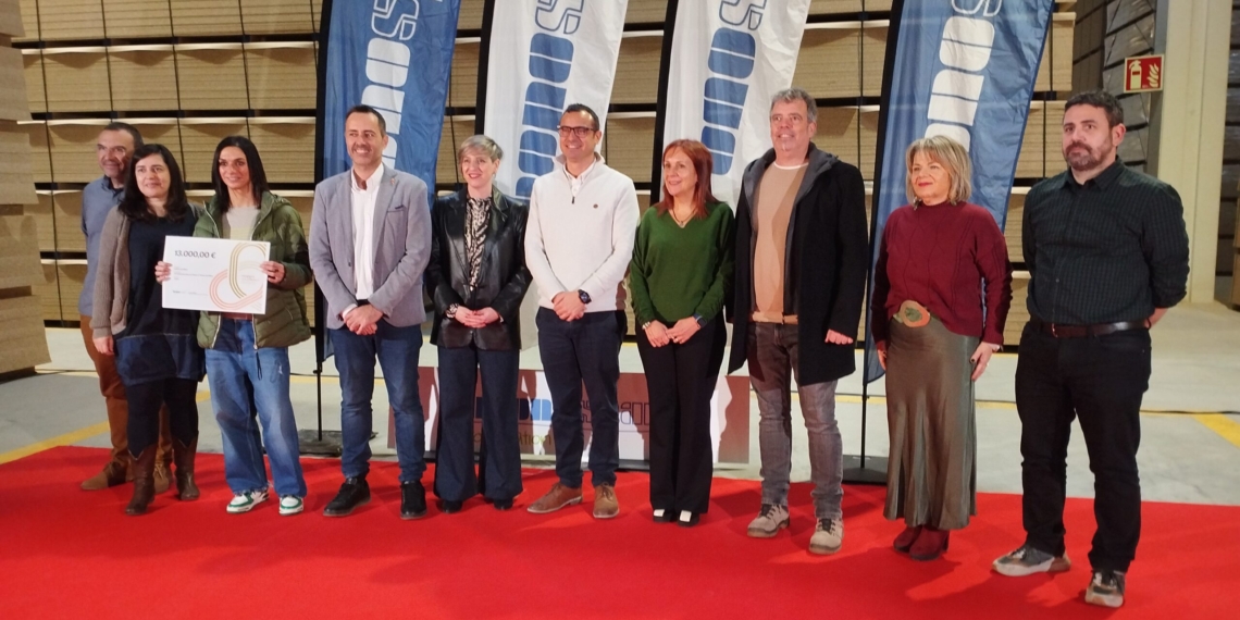 La Fundació Kronospan entrega una subvenció de 13.000 euros a l’Institut de l’Ebre