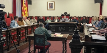 L’últim ple de l’any de l’Ajuntament de Tortosa aprova la revisió de preus de l’enllumenat públic
