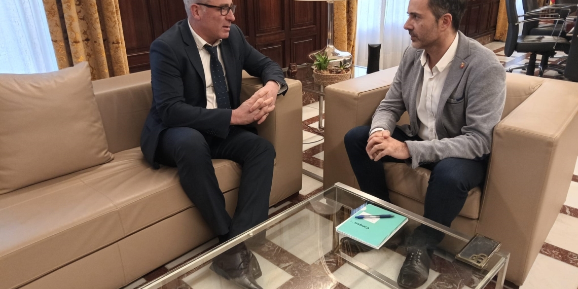 L’alcaldessa de Benissanet trasllada a Rodalies ‘la discriminació territorial i econòmica’