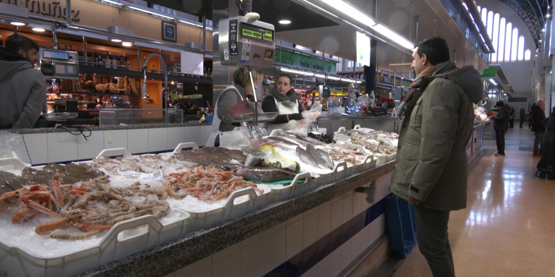 El peix i marisc s’encarirà un 20% aquest Nadal pels temporals marítims i l’increment de vendes