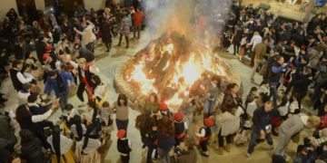 Ascó escalfa motors per viure la tradicional Festa de Sant Antoni 
