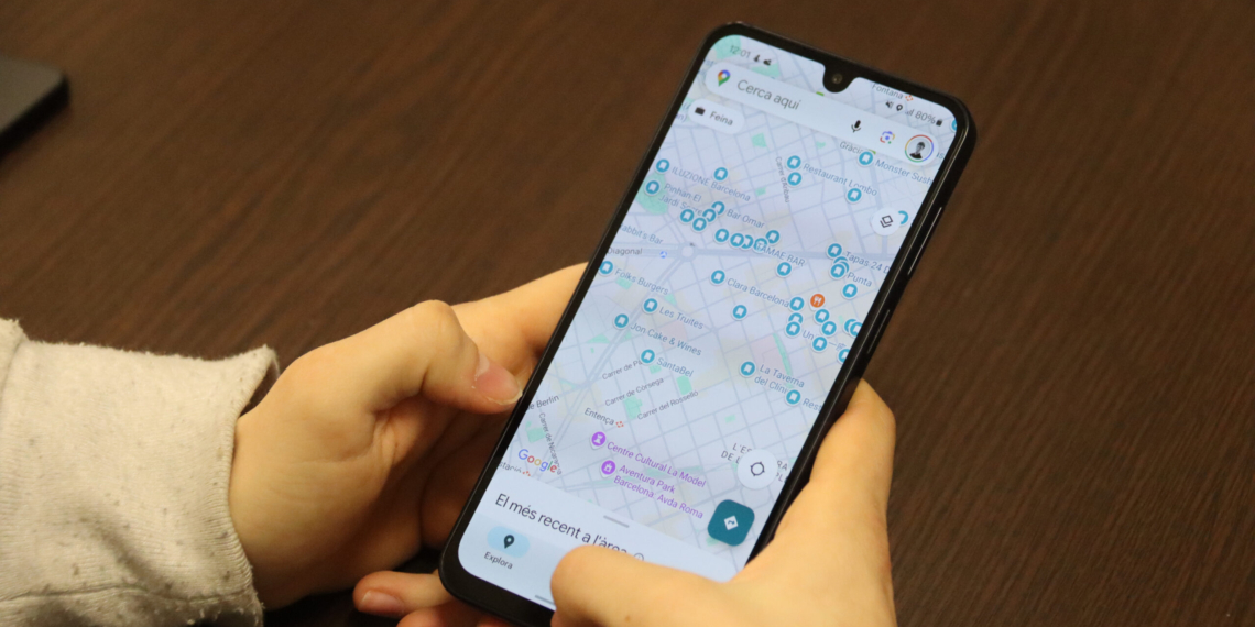 Com evitar ciberatacs als telèfons mòbils: una de cada quatre persones ja n’ha patit