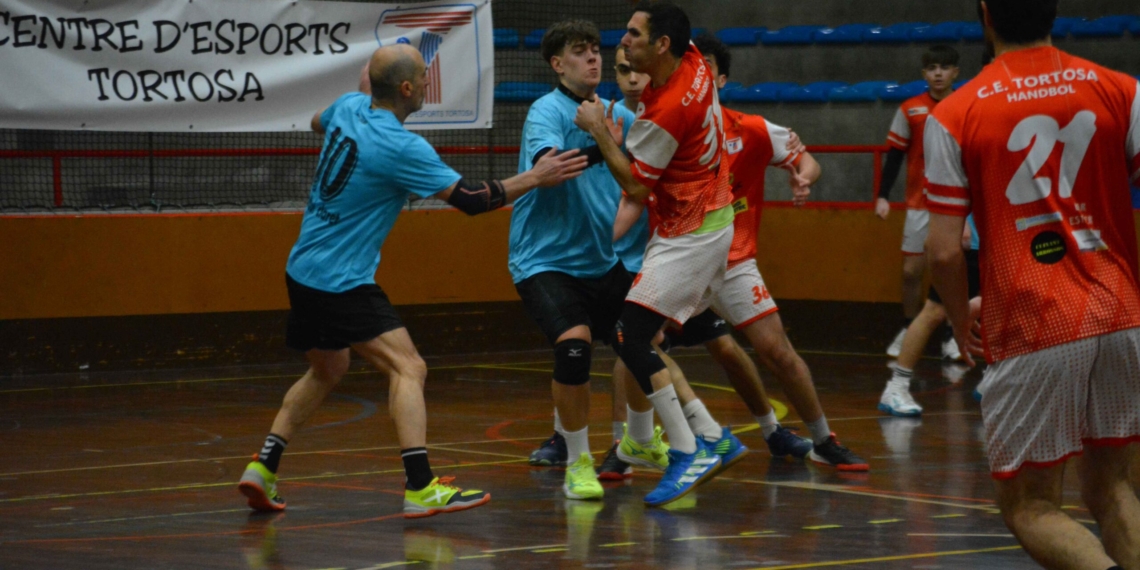 El sènior masculí del CE Tortosa supera el Claret en una jornada de lliga recuperada dins el marc del Torneig dels Tres Reis