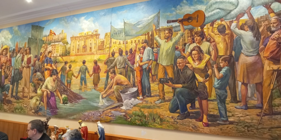 “Lo riu és vida”, el nou mural del pintor Joan Rebull a la residència Sant Miquel 