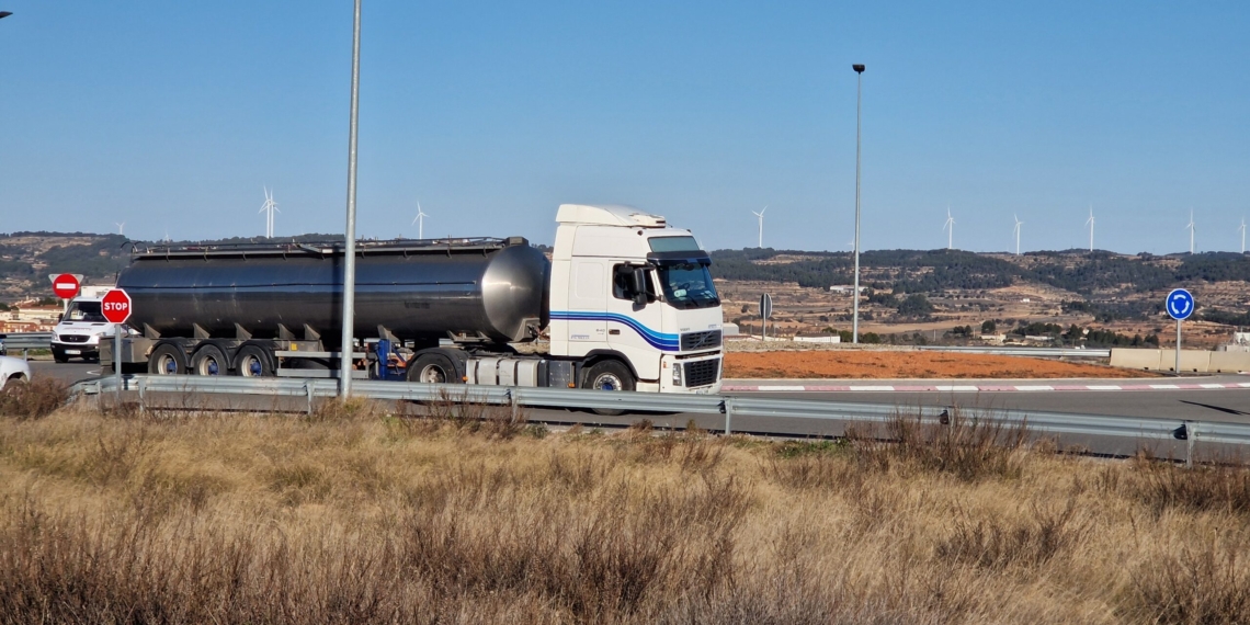 El govern català fa realitat el reivindicat accés al polígon industrial de Gandesa